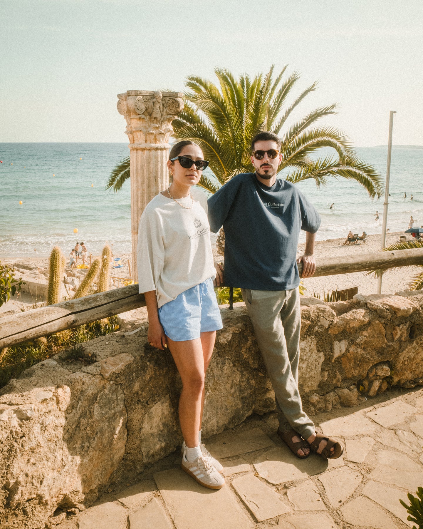 DATE IN PROVENCE? NAVY TEE