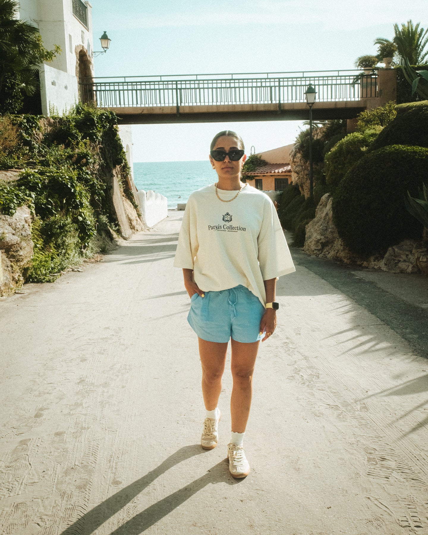 NOT ANOTHER VASE CREAM TEE